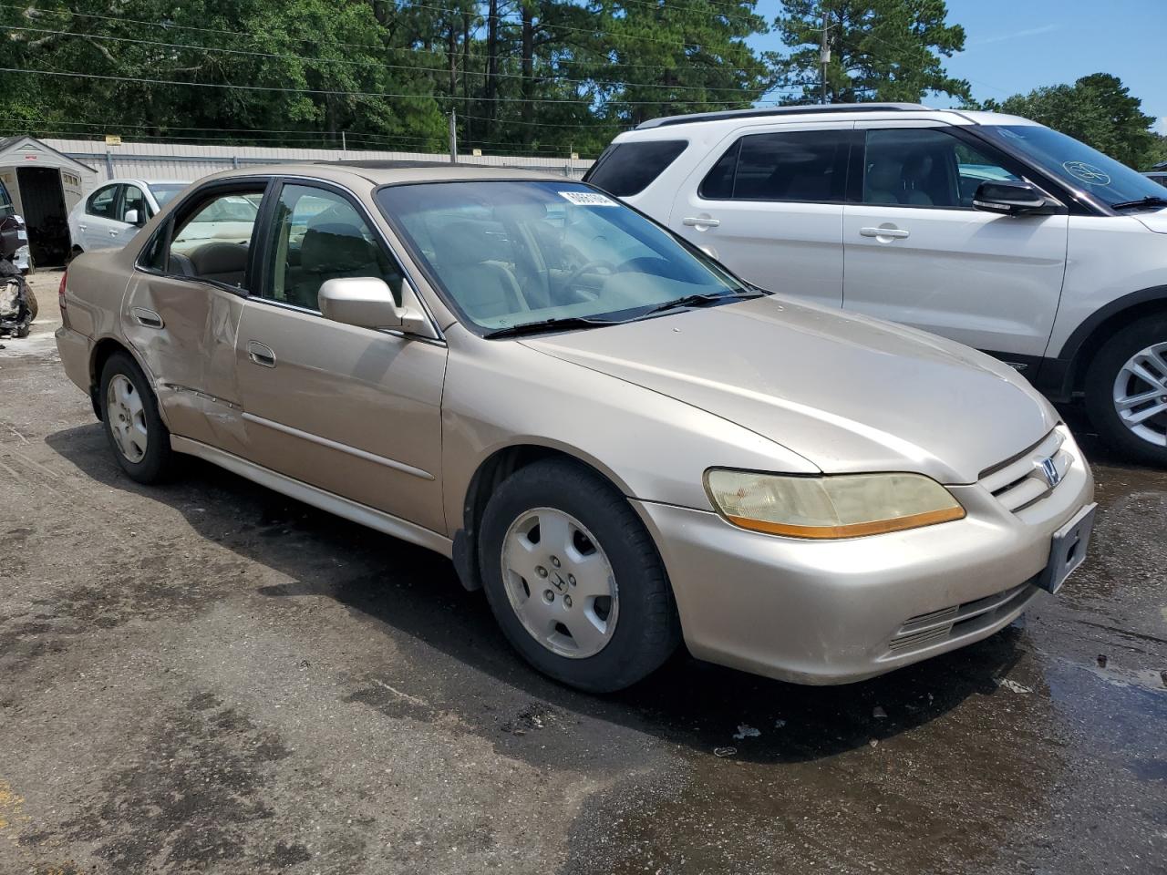 1HGCG16581A085037 2001 Honda Accord Ex