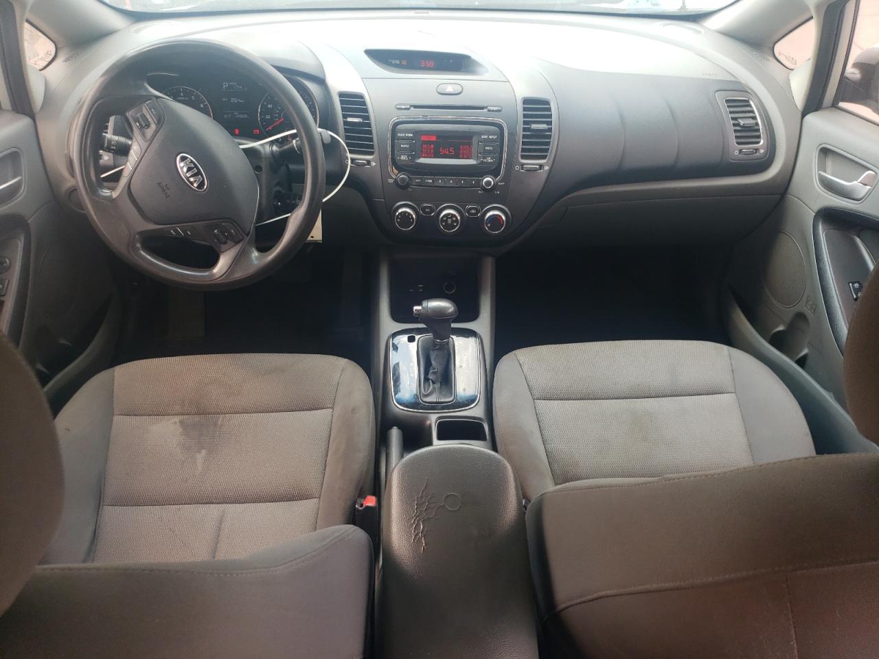 3KPFK4A72HE017392 2017 Kia Forte Lx