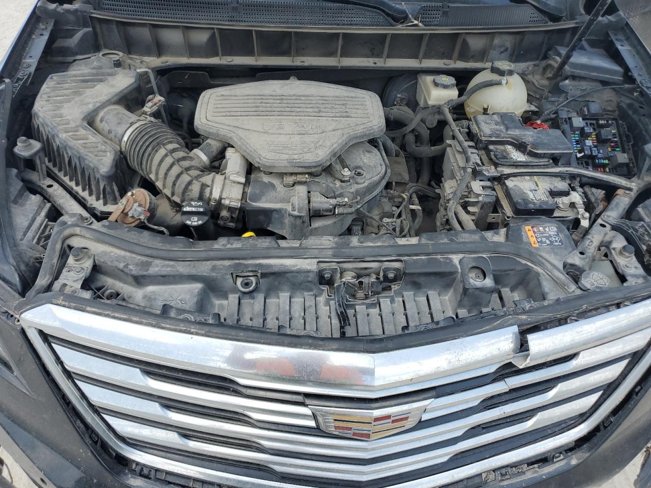 1GYKNBRS6HZ165997 2017 Cadillac Xt5 Luxury