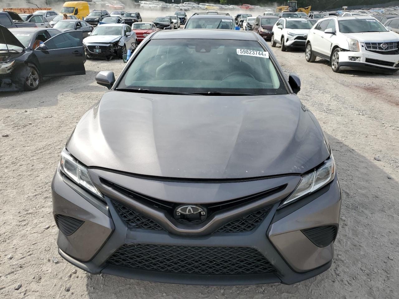 2018 Toyota Camry L vin: 4T1B11HK3JU065934