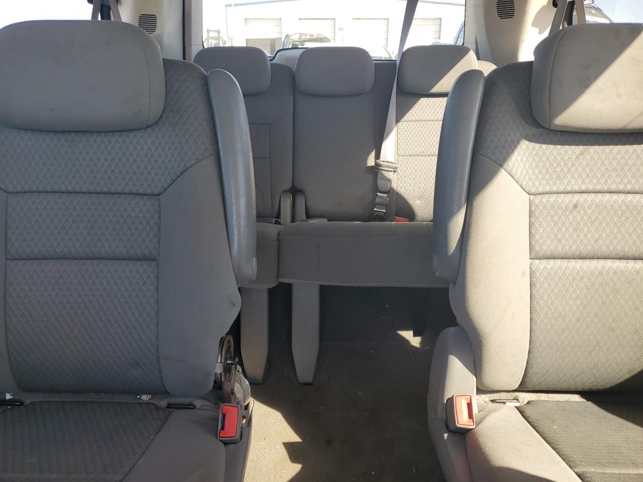 2A4RR5DX1AR380601 2010 Chrysler Town & Country Touring