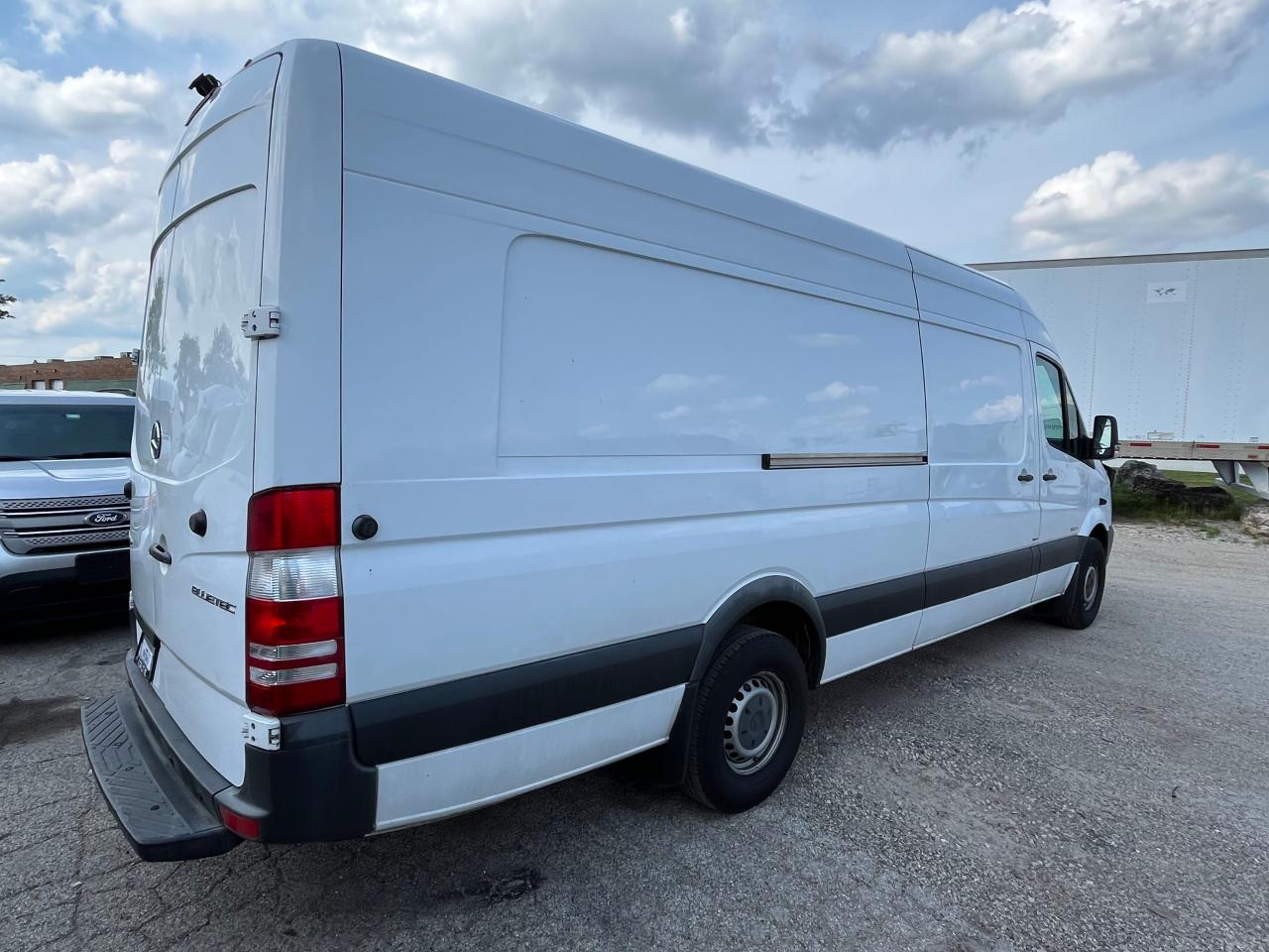 WD3PE8DC4E5832979 2014 Mercedes-Benz Sprinter 2500