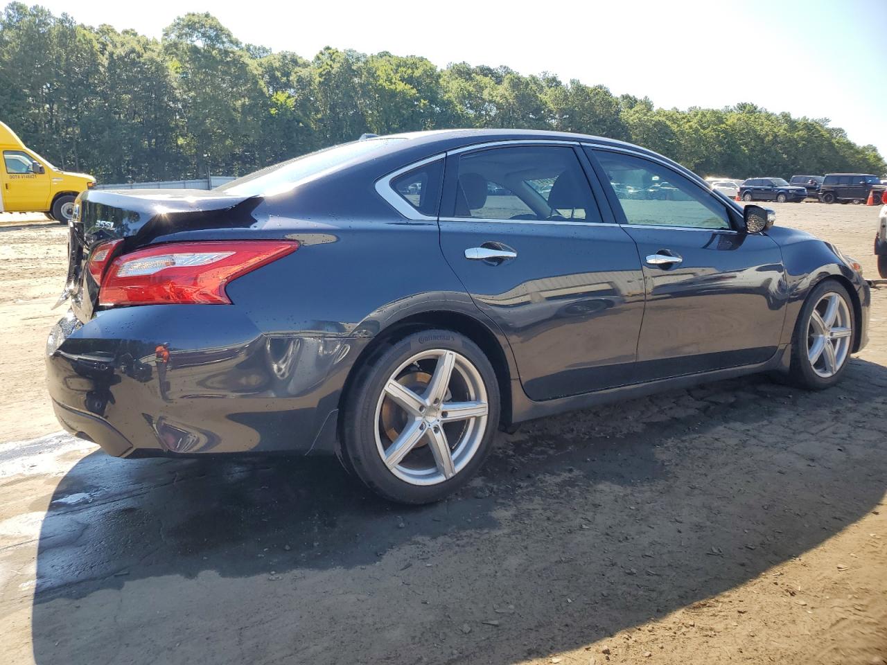 2016 Nissan Altima 3.5Sl vin: 1N4BL3AP5GC272085