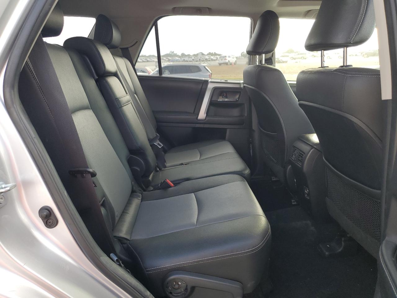 JTEZU5JR9F5103298 2015 Toyota 4Runner Sr5