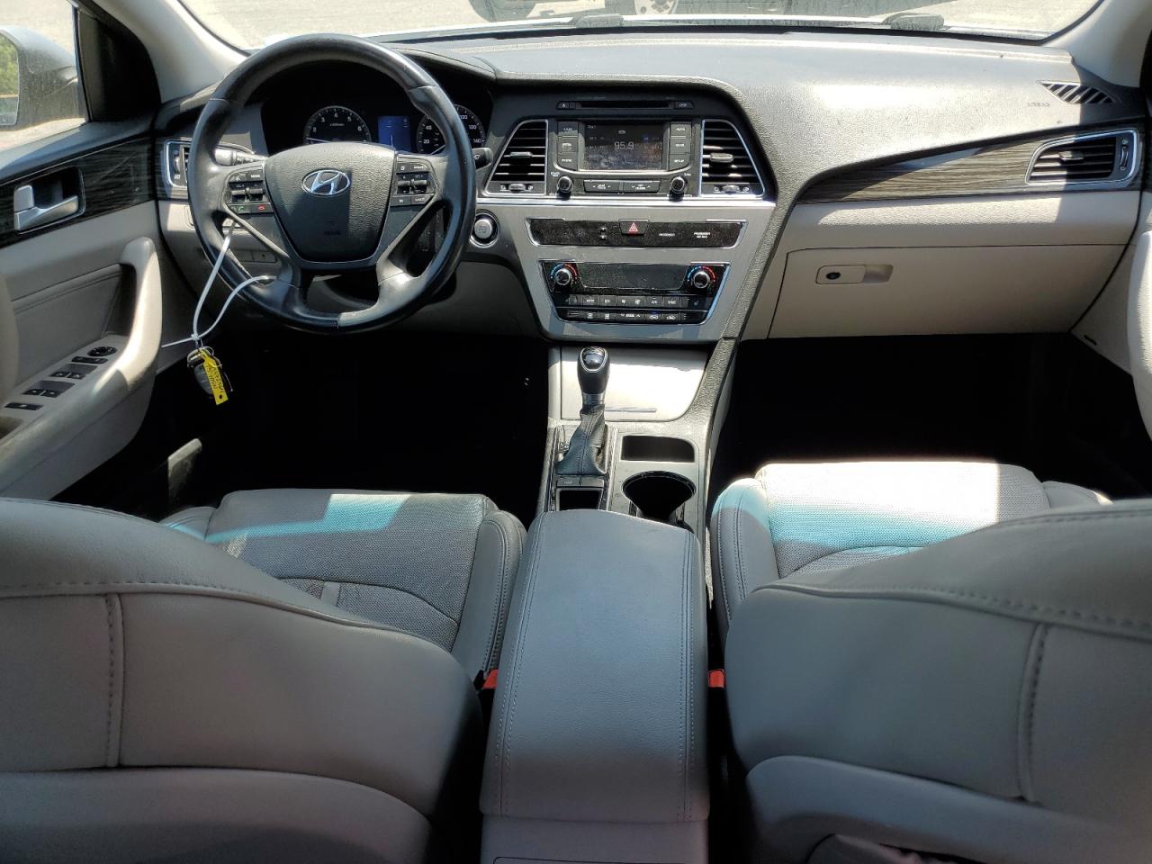 5NPE34AF8FH011976 2015 Hyundai Sonata Sport