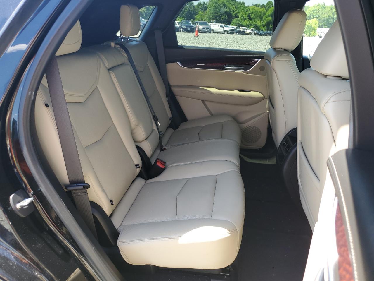 1GYKNCRS3JZ240537 2018 Cadillac Xt5 Luxury