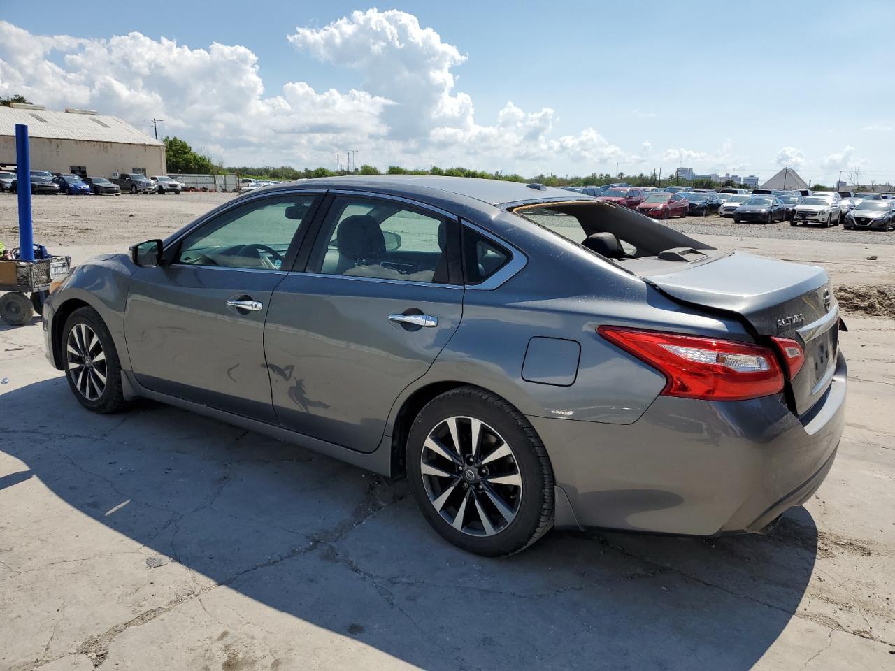 2016 Nissan Altima 2.5 vin: 1N4AL3AP2GC130501