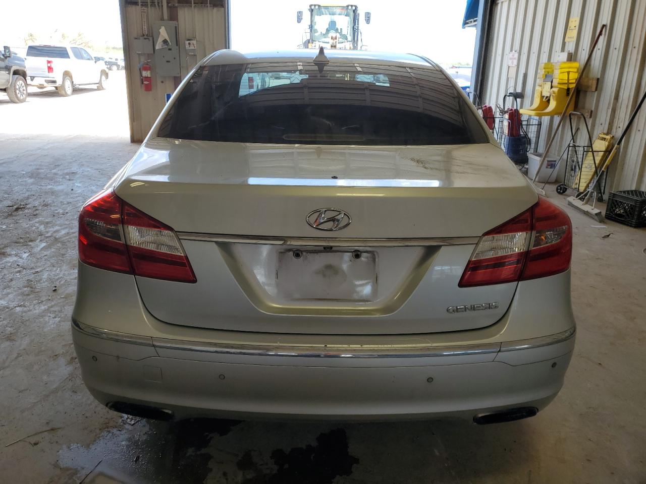 KMHGC4DD6CU193239 2012 Hyundai Genesis 3.8L