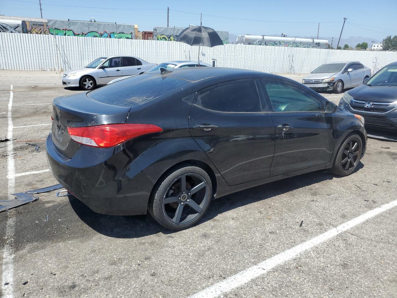 2013 Hyundai Elantra Gls vin: 5NPDH4AE2DH364568