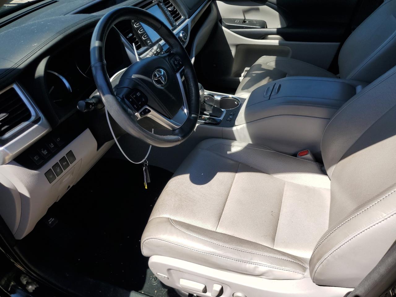 5TDDKRFH8FS126741 2015 Toyota Highlander Limited