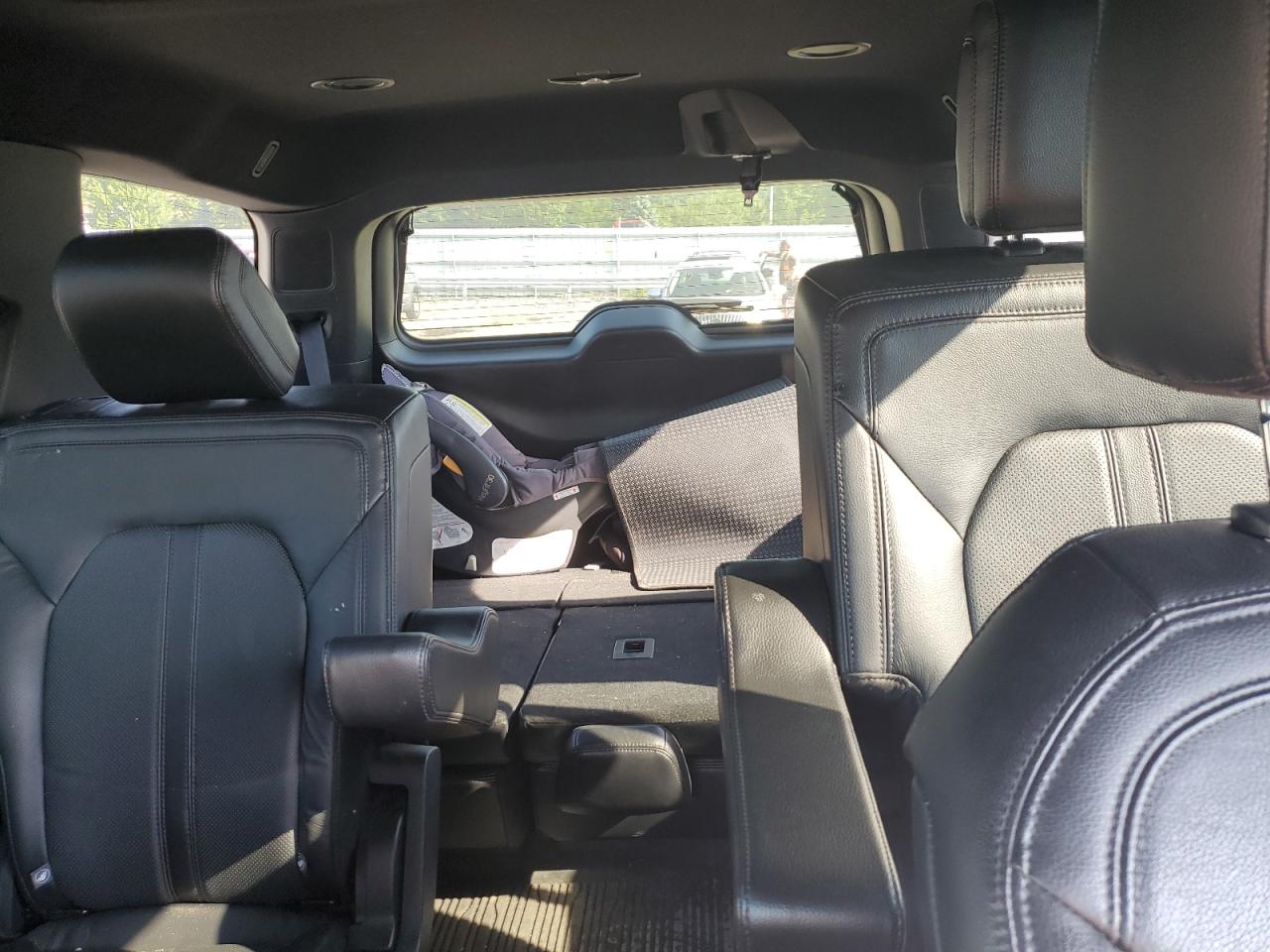 1FMJU2AT9JEA12449 2018 Ford Expedition Limited