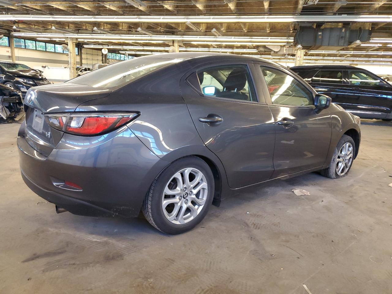 3MYDLBYVXHY154514 TOYOTA YARIS 2017