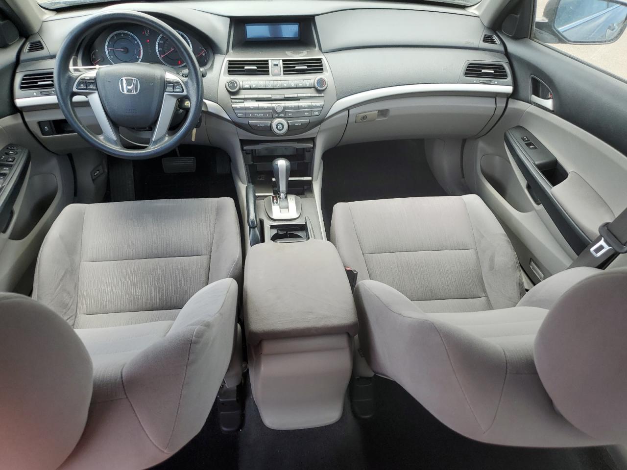 1HGCP2F41BA100492 2011 Honda Accord Lxp