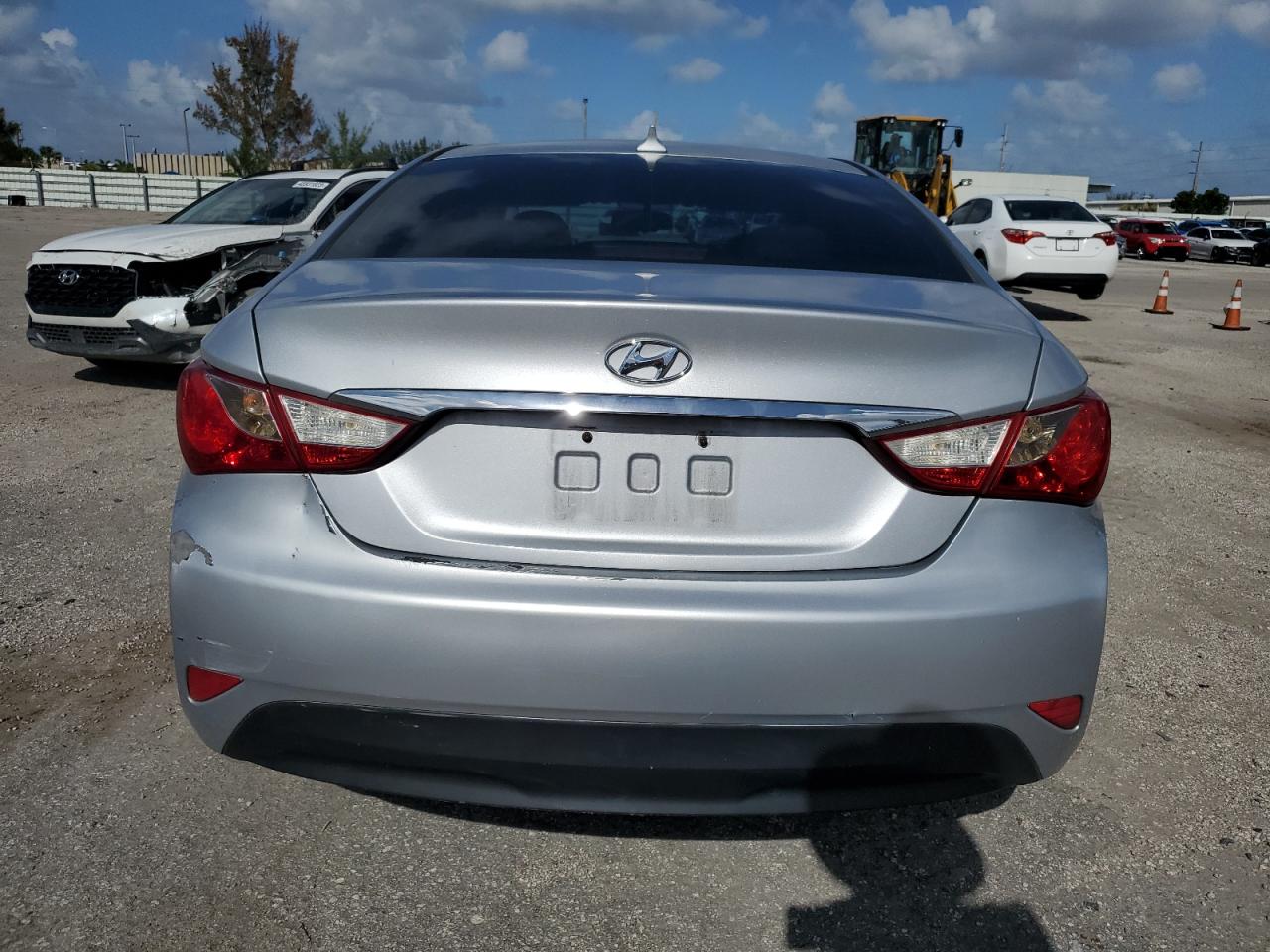 5NPEB4AC7EH888899 2014 Hyundai Sonata Gls