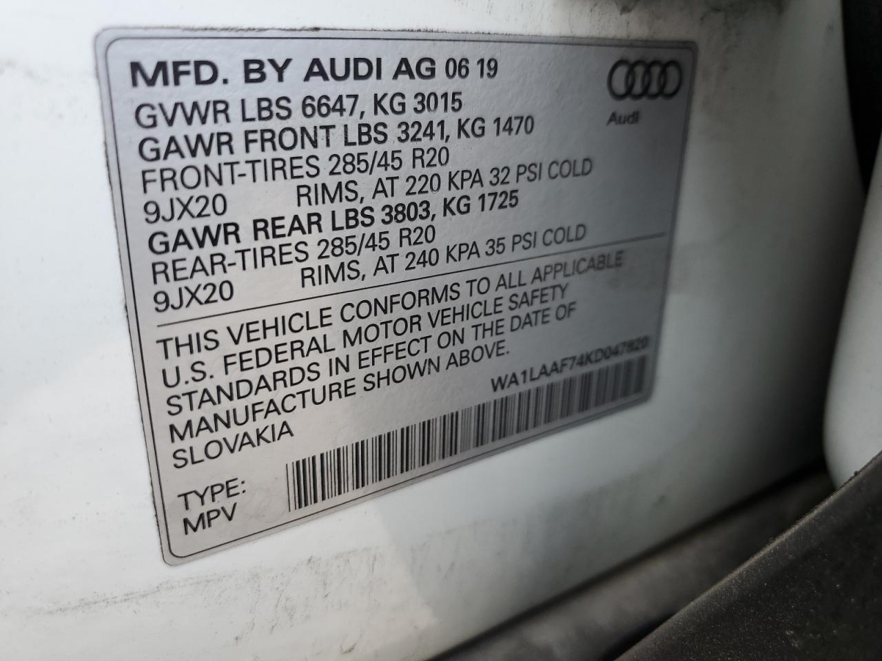 WA1LAAF74KD047820 2019 Audi Q7 Premium Plus