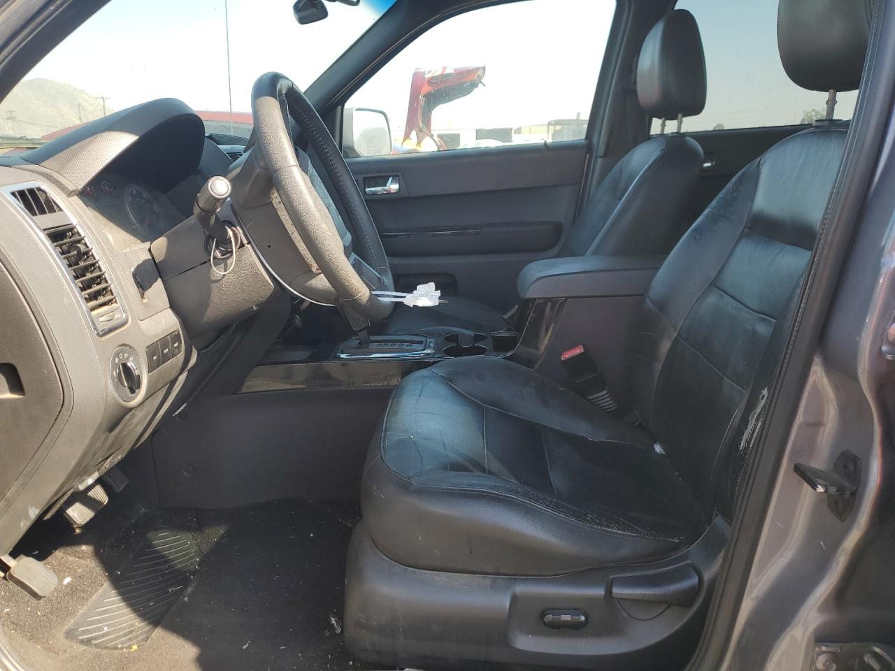 1FMCU04188KA50631 2008 Ford Escape Limited