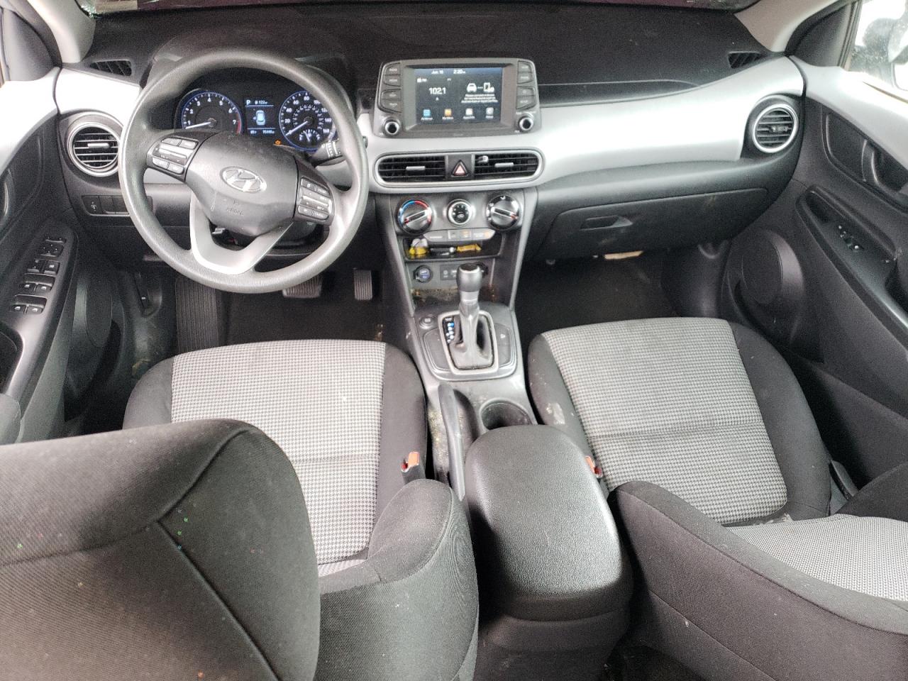 KM8K12AA8MU658670 2021 Hyundai Kona Se