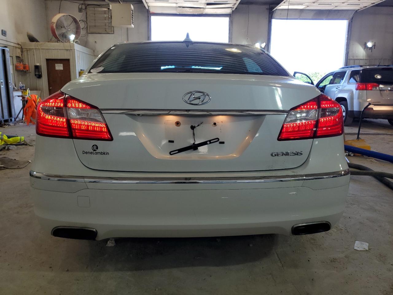 KMHGC4DD1DU228061 2013 Hyundai Genesis 3.8L