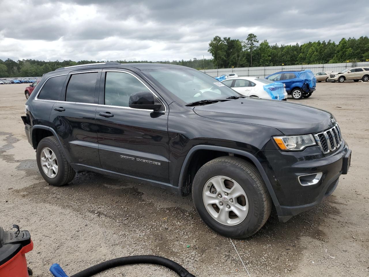 1C4RJFAG9HC816380 2017 Jeep Grand Cherokee Laredo