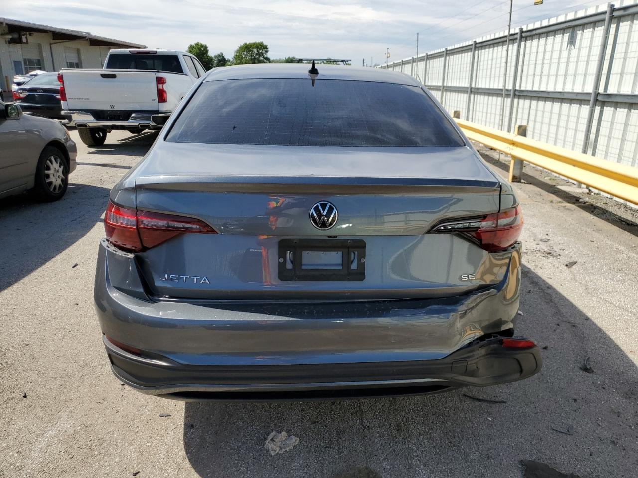 3VWEM7BU6NM020533 2022 Volkswagen Jetta Se