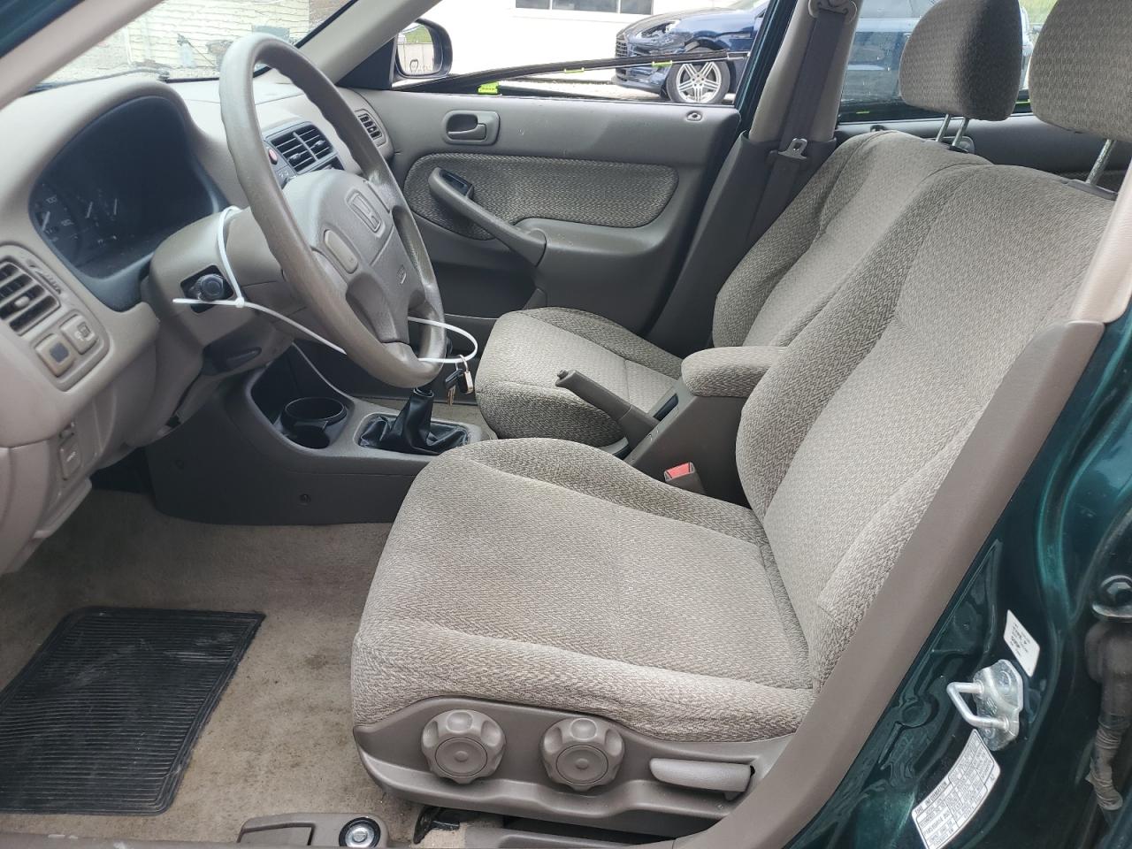 1HGEJ6572YL067030 2000 Honda Civic Lx 1HGEJ6572YL067030 2000 Honda Civic Lx
