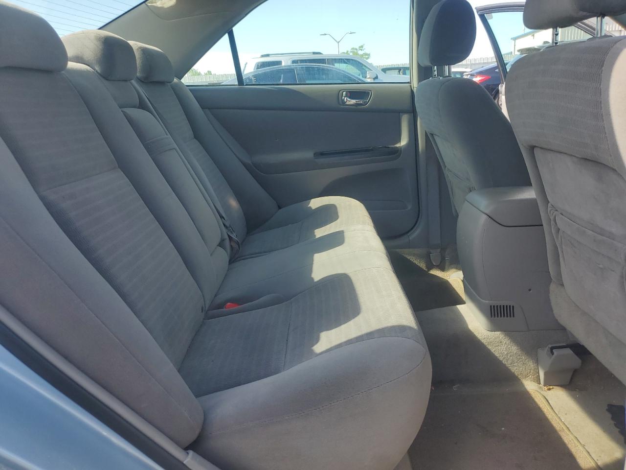 4T1BE32K45U583551 2005 Toyota Camry Le