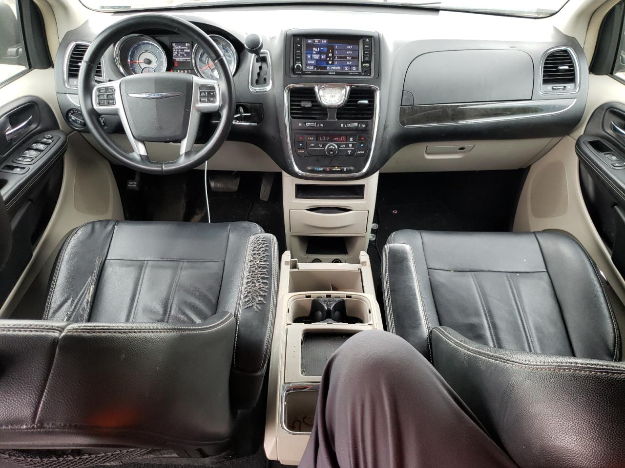 2C4RC1BG2DR779976 2013 Chrysler Town & Country Touring