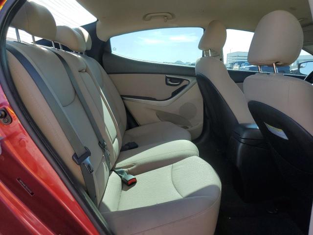 2016 Hyundai Elantra - Image 10