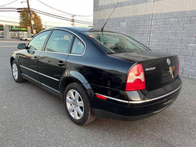 2003 Volkswagen Passat - Image 3