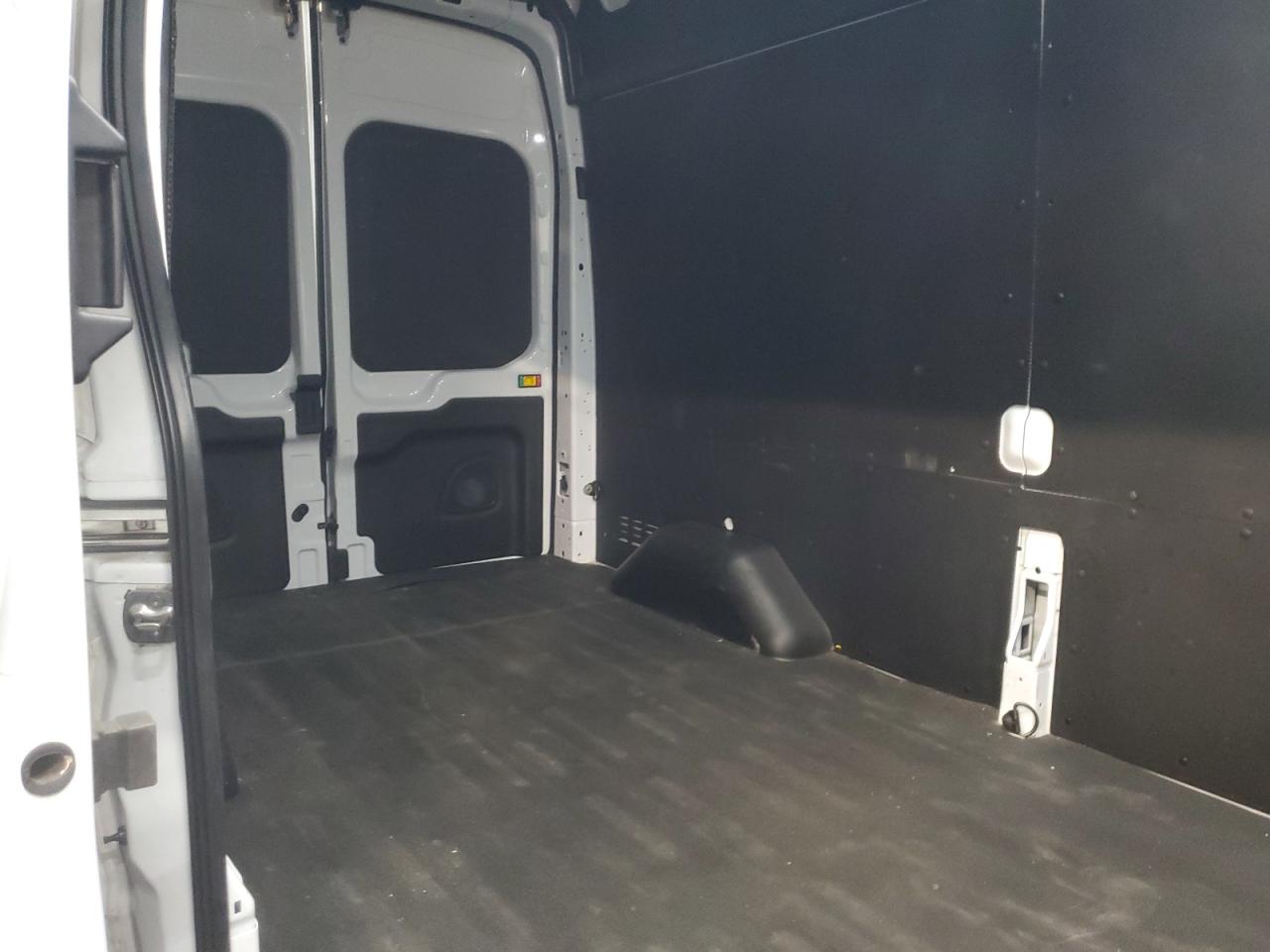 1FTBR2X8XPKB38066 FORD TRANSIT 2023