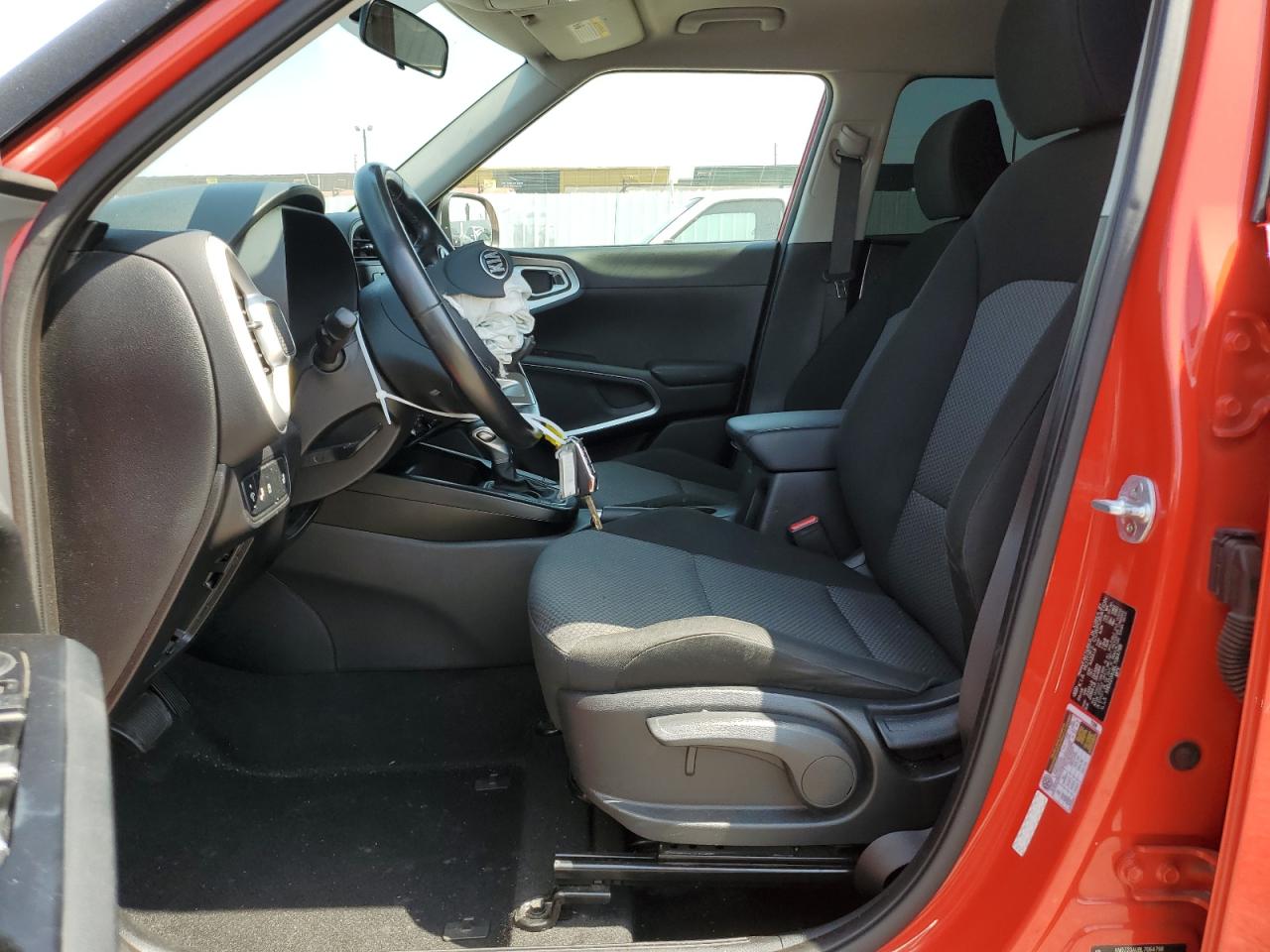 KNDJ23AU8L7064798 2020 Kia Soul Lx