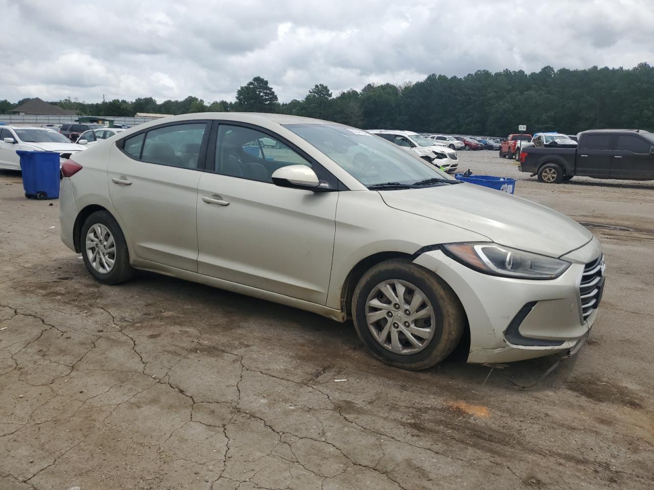 2017 Hyundai Elantra Se vin: KMHD74LF5HU083963