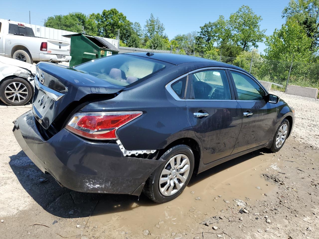 2015 Nissan Altima 2.5 vin: 1N4AL3AP5FN382357