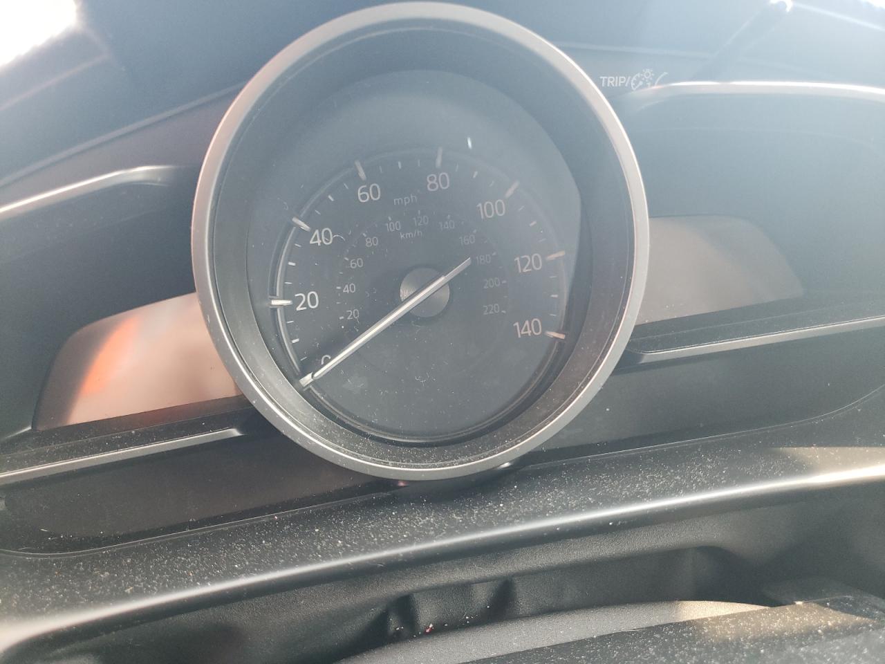 JM1DKFC72J0316458 2018 Mazda Cx-3 Touring