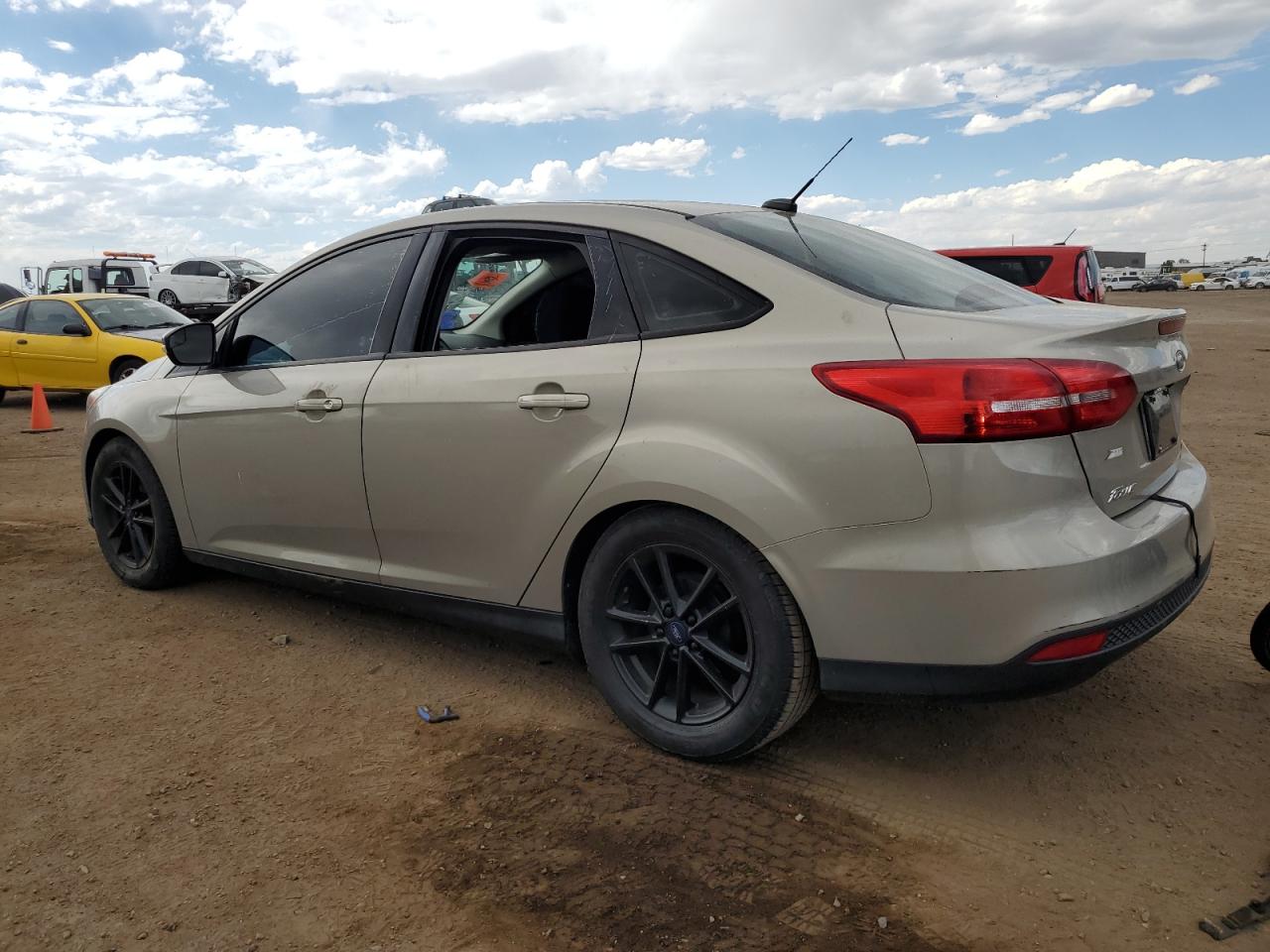 1FADP3F2XGL361533 2016 Ford Focus Se