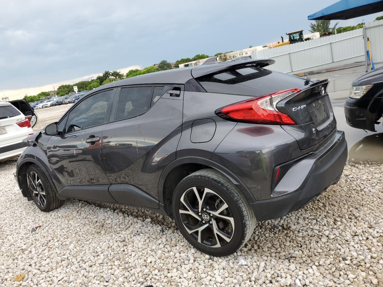 2021 Toyota C-Hr Xle vin: NMTKHMBXXMR130470