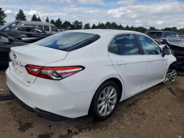 VIN 4T1B11HKXJU117642 2018 Toyota Camry, L no.3