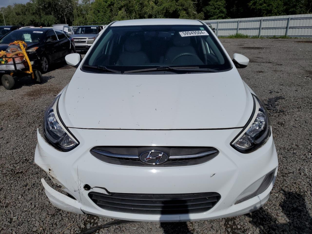 KMHCT5AE7HU318614 2017 Hyundai Accent Se