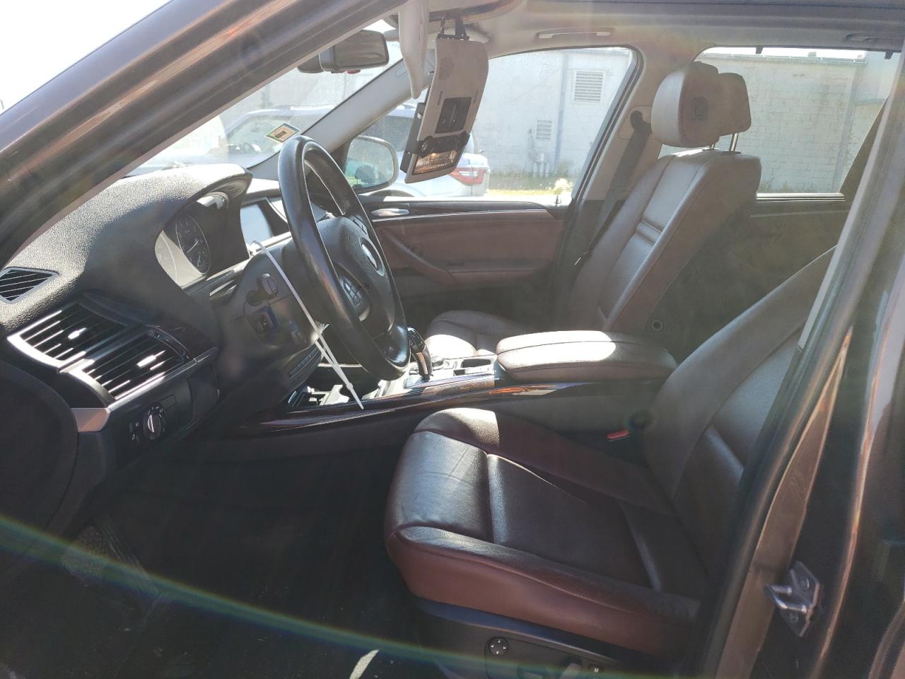 5UXZV8C58BL417476 2011 BMW X5 xDrive50I