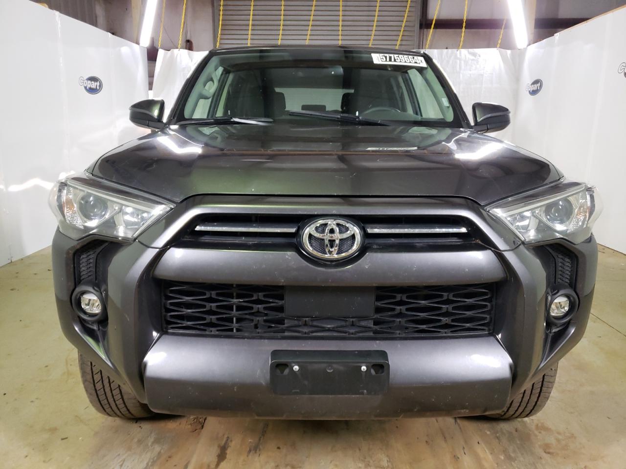 JTEMU5JR5P6132979 2023 Toyota 4Runner Se