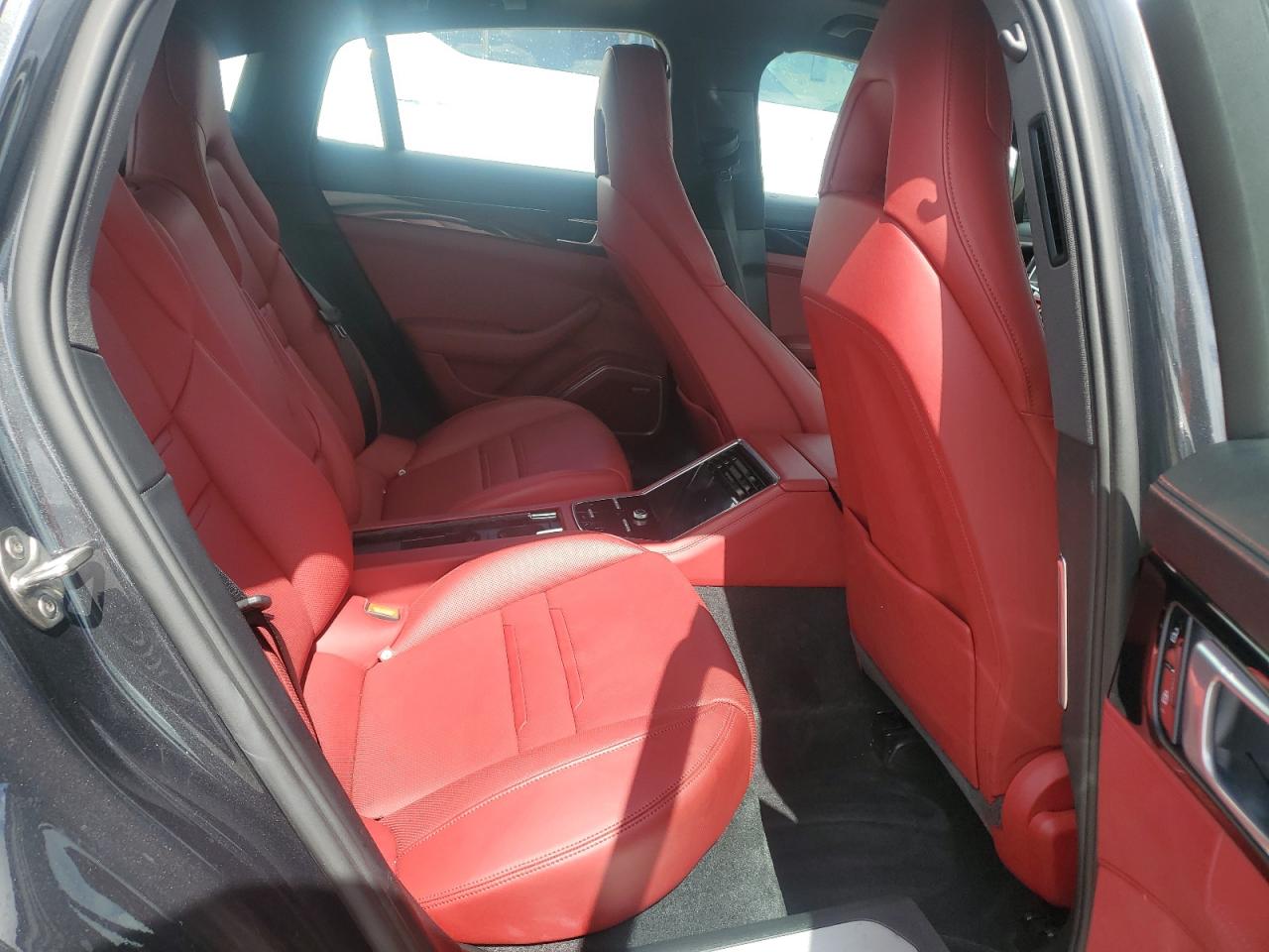 WP0AA2A78LL100200 2020 Porsche Panamera Base