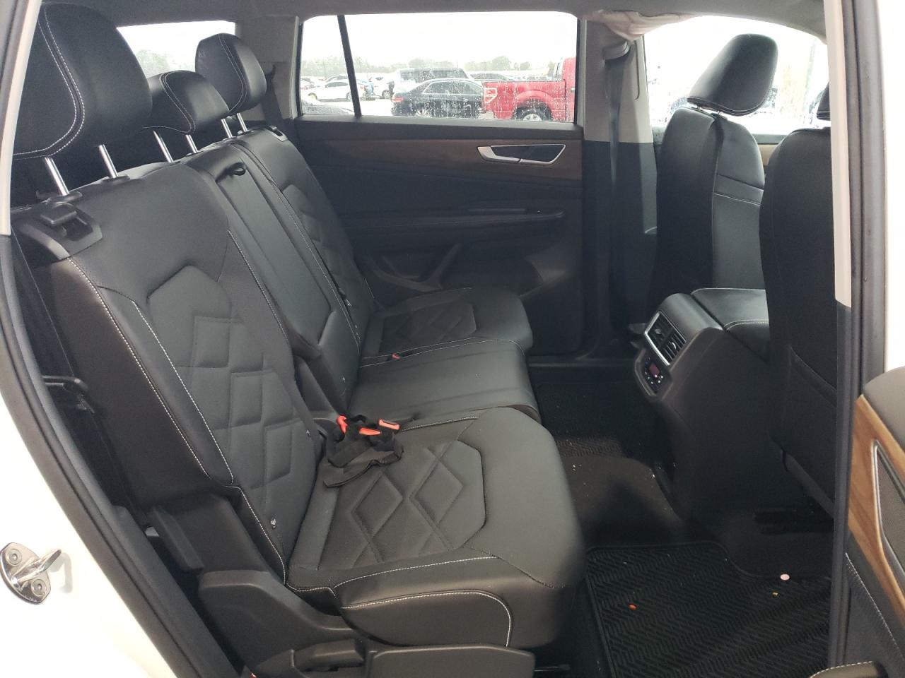 1V2DR2CA7RC517572 2024 Volkswagen Atlas Se