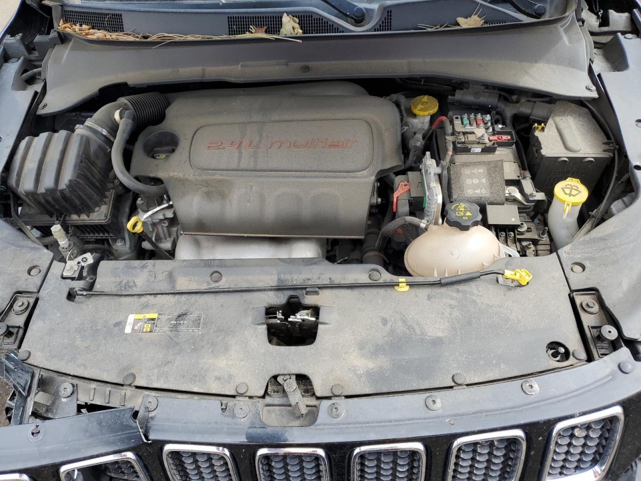 3C4NJDBB7KT630256 2019 Jeep Compass Latitude