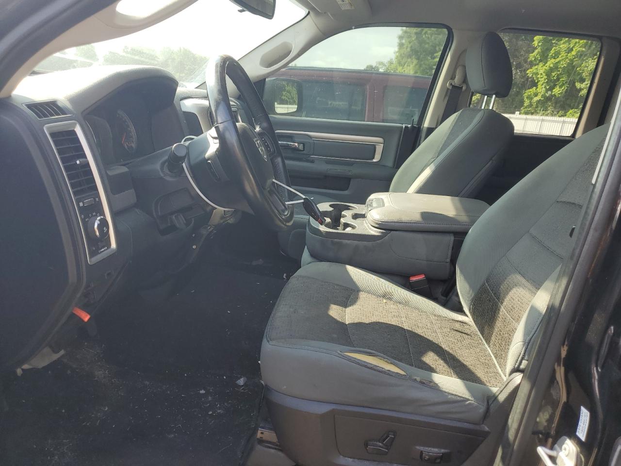 1C6RR7GT6GS216852 2016 Ram 1500 Slt