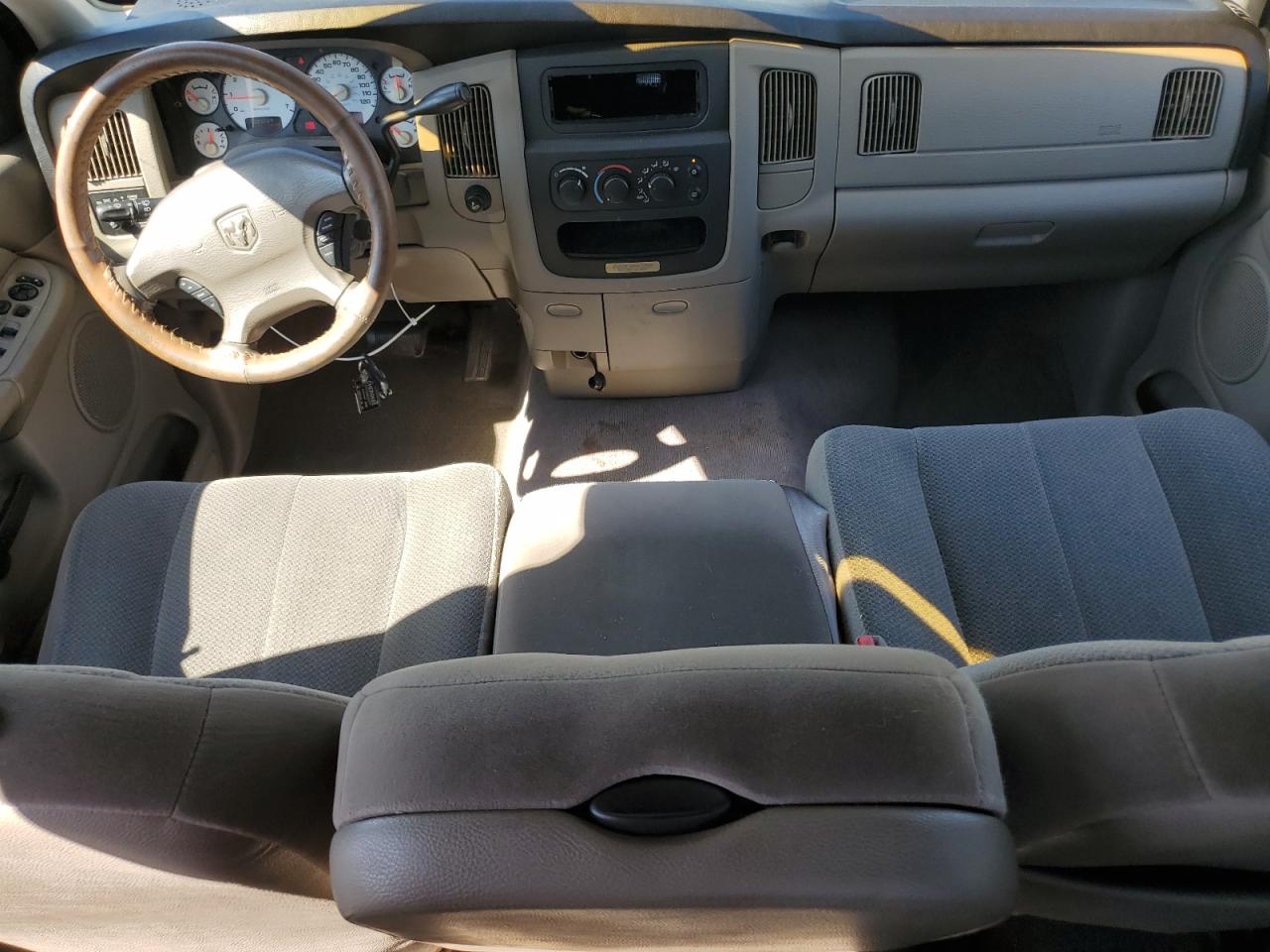 1D7HA18Z32J211110 2002 Dodge Ram 1500