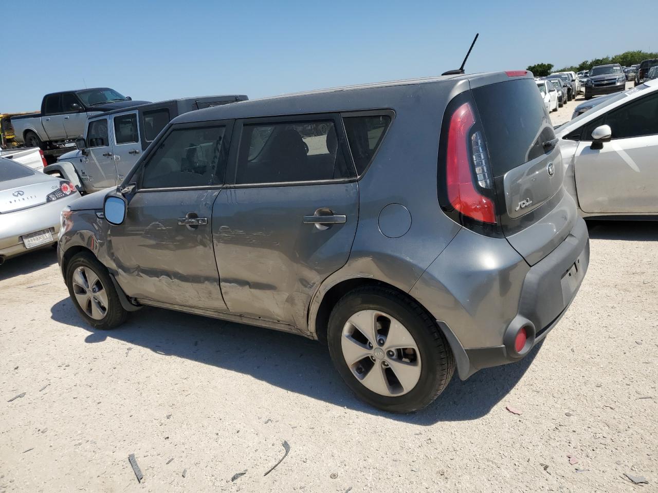 KNDJN2A27G7307720 2016 Kia Soul