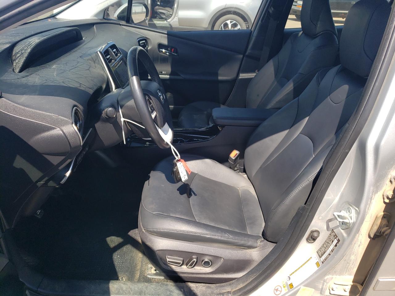 JTDKARFU3H3047800 2017 Toyota Prius