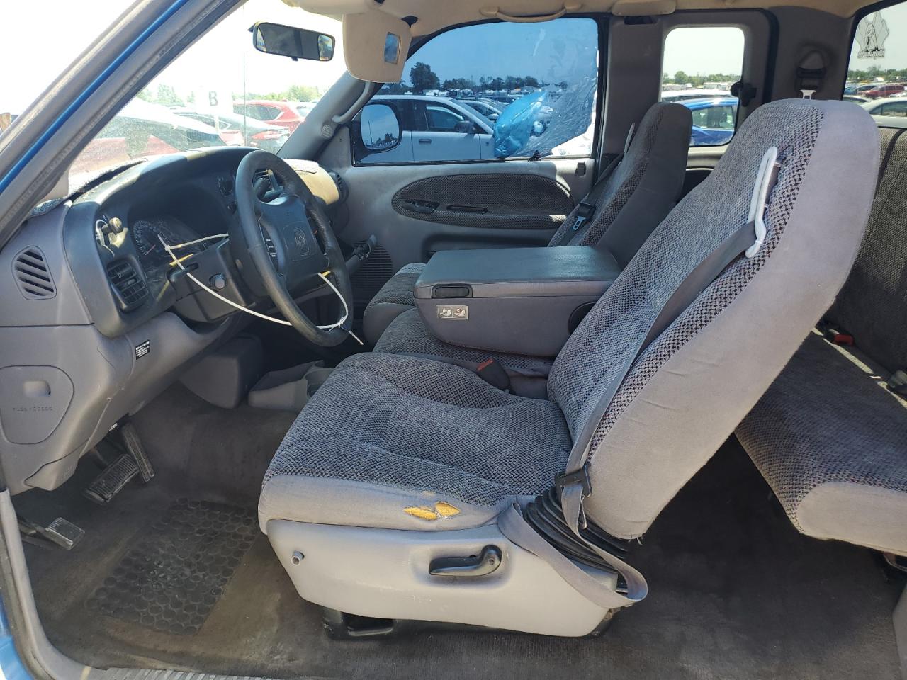 1B7HC13Z3WJ122199 1998 Dodge Ram 1500