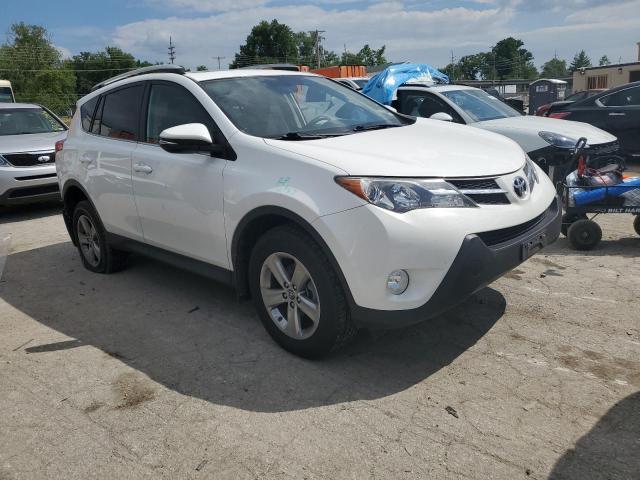 VIN 2T3WFREV5FW215640 2015 Toyota RAV4, Xle no.4