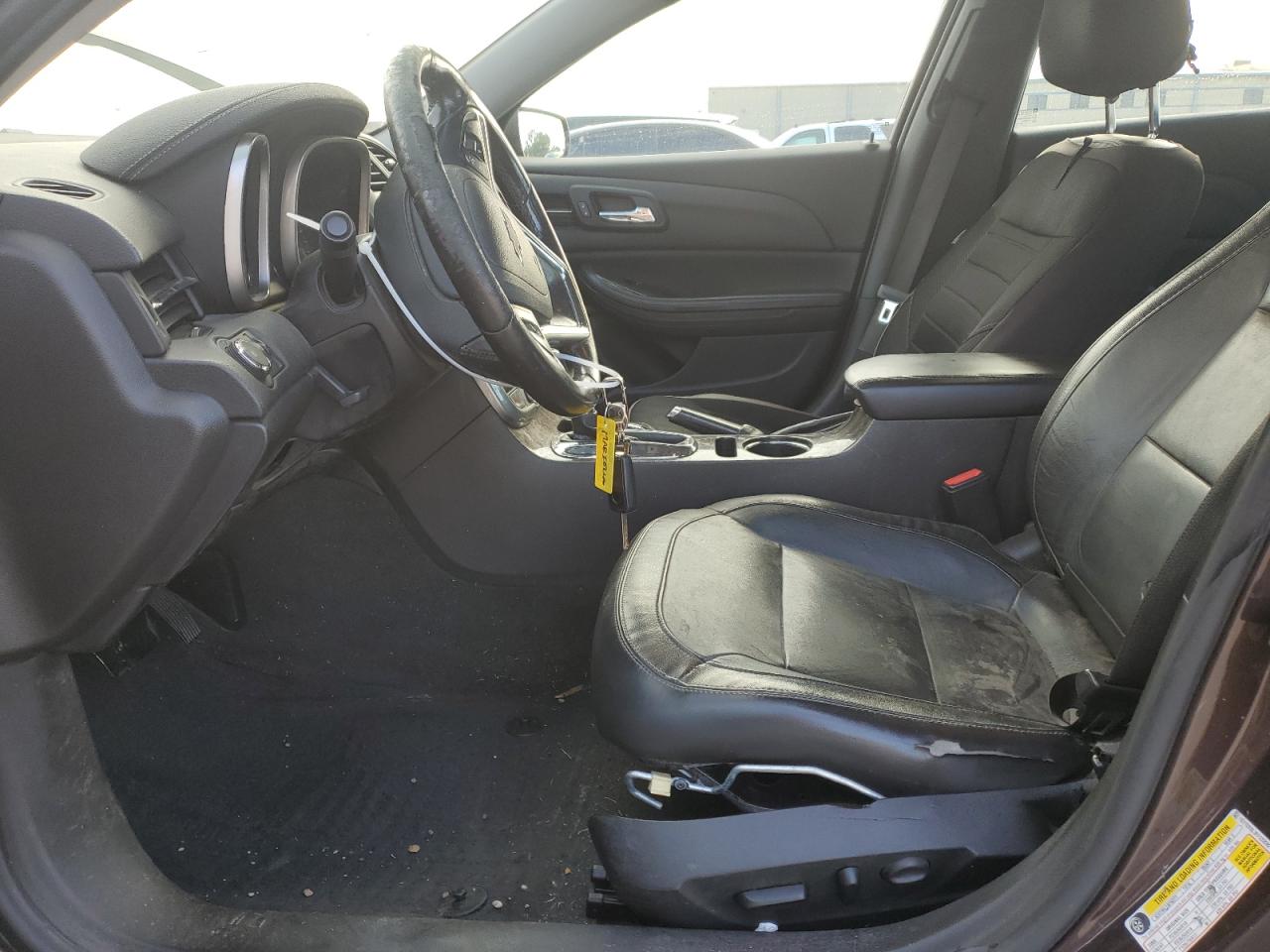 1G11D5SL3FF233592 2015 Chevrolet Malibu 2Lt